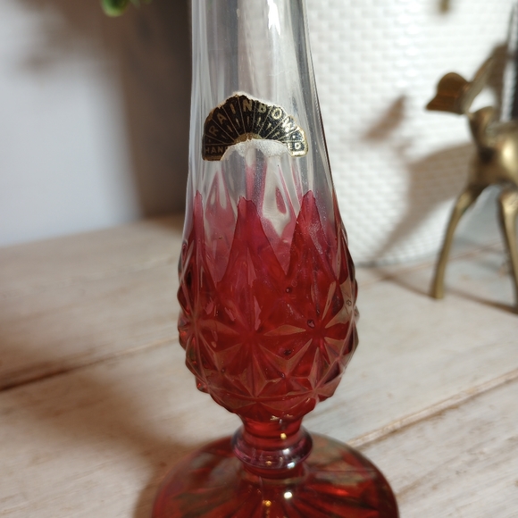 Mid Century Atomic Swung Sangria bud vase Red pedestal Rainbow art co hand blown - Picture 9 of 9